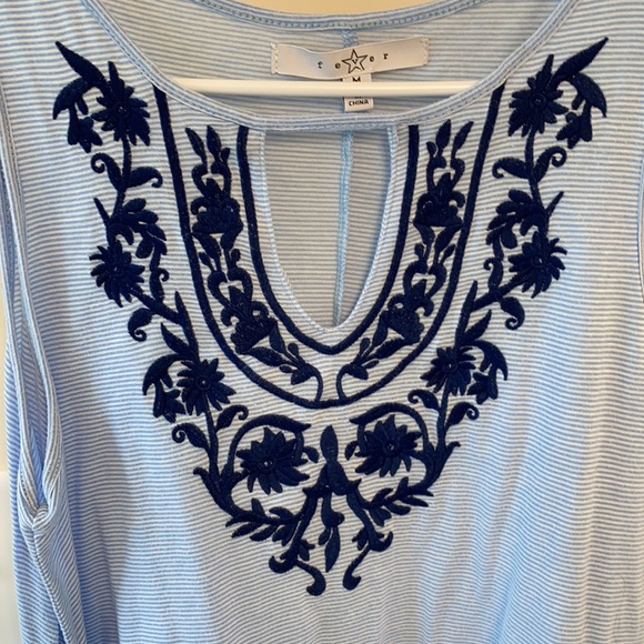 Striped Embroidered Tank - Picture 2 of 3